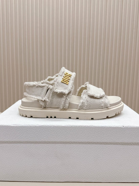 D-SANDAL IN WHITE CANVAS GOLD HARDWARE