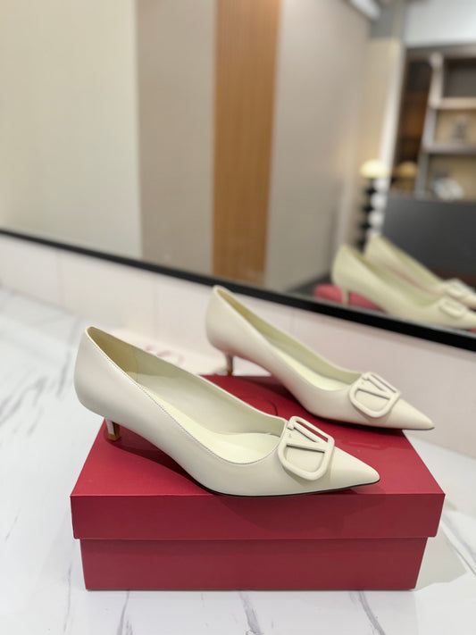 VALENTINO 26S HIGH HEELS 45 MM IN CREAM WHITE SMOOTH CALFSKIN