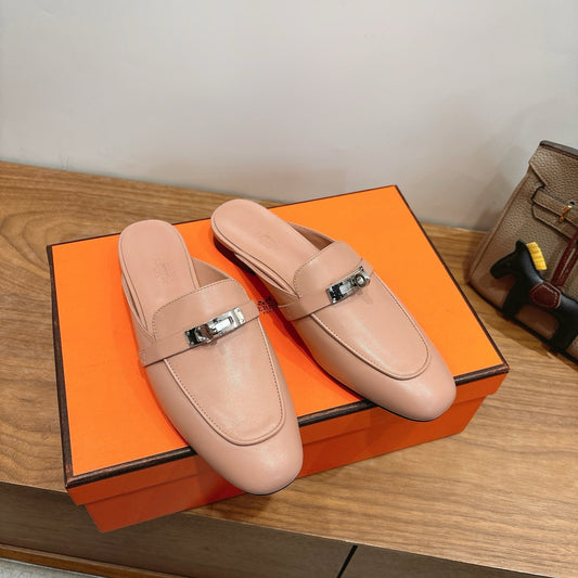 HM 26S KELLY MULE IN NUDE PINK CALFSKIN SILVER HARDWARE