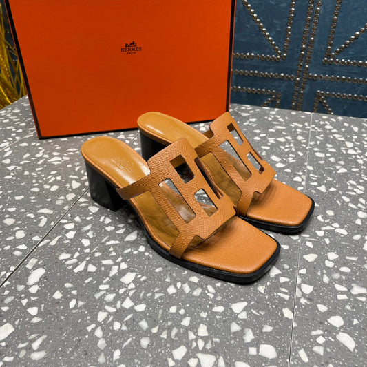 IZZY 50 MM SANDAL IN BRONZE BROWN SHEEPSKIN