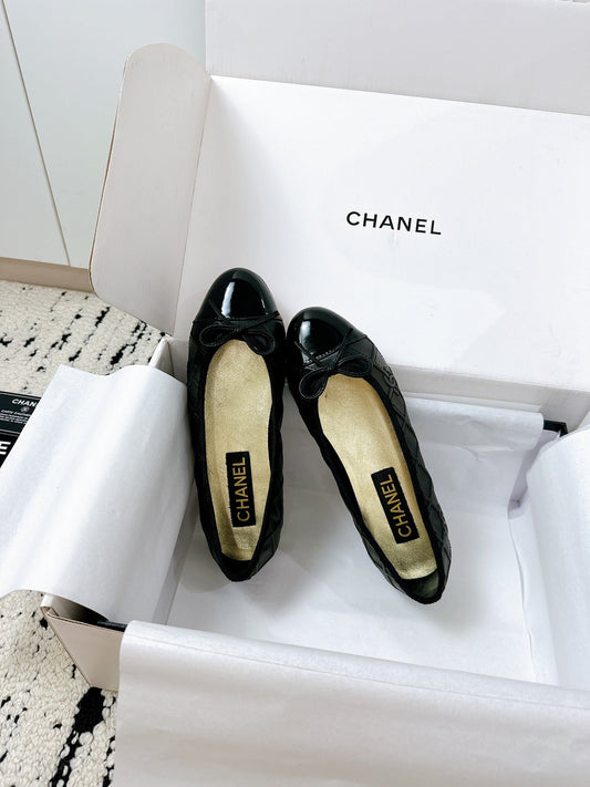 BALLET FLATS BOW IN BLACK CALFSKIN QUILTED