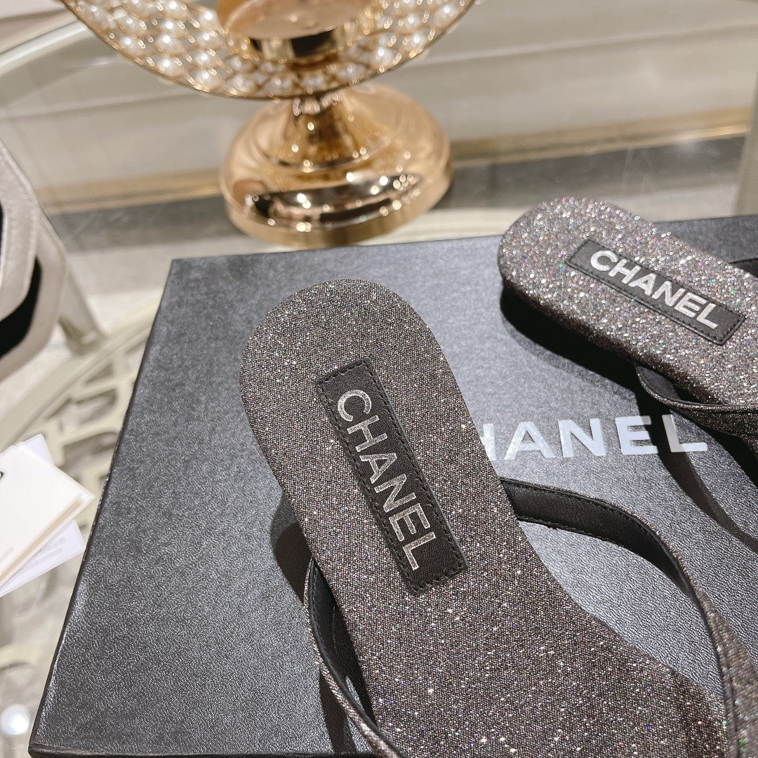 Double CC Rhinestone Flip Flop Thongs Dark Gray Sheepskin