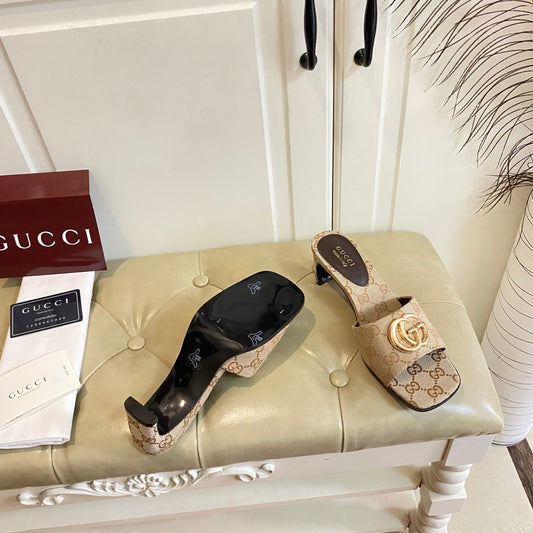 GUCCI 26S HIGH-HEELED SANDALS IN BEIGE CANVAS WITH GOLD HARDWARE