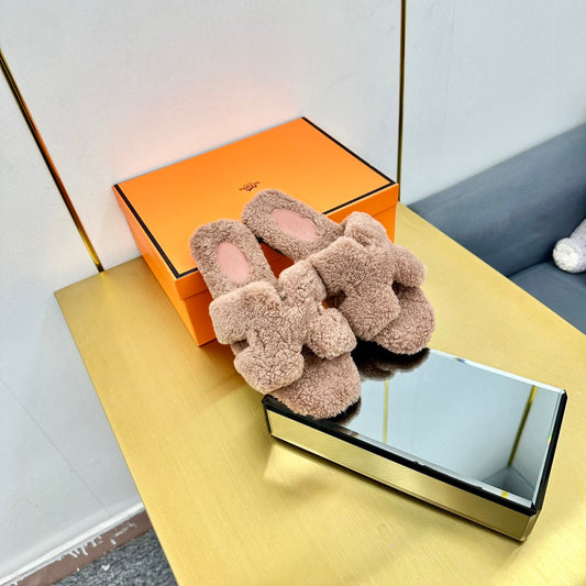 0RAN SHEARLING SANDALS ROSY BROWN
