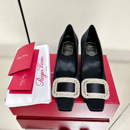 BELLE VIVIER PUMPS IN BLACK SILK
