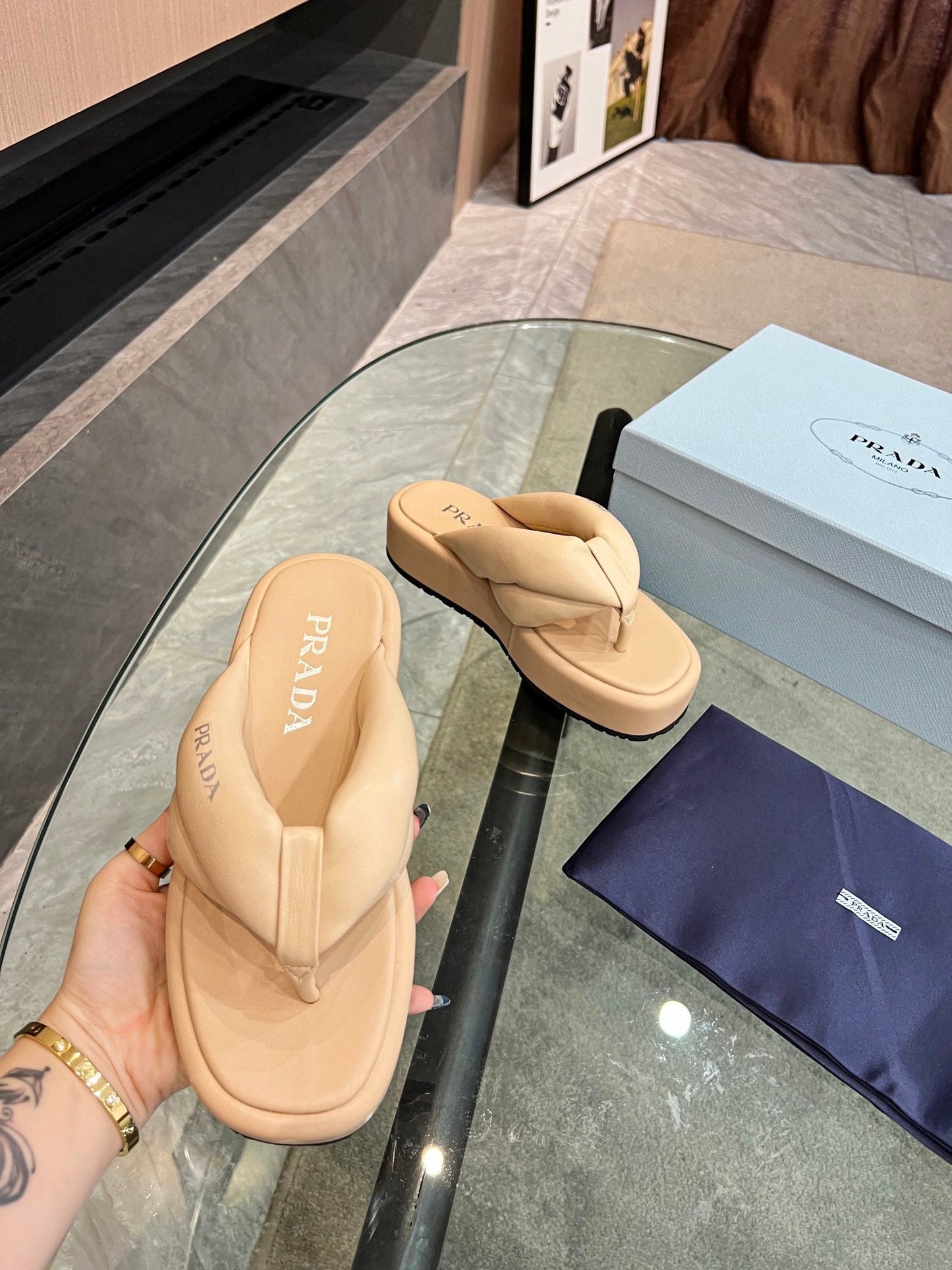 PRA THONG FLATFORM SANDALS TUSCAN LAMBSKIN