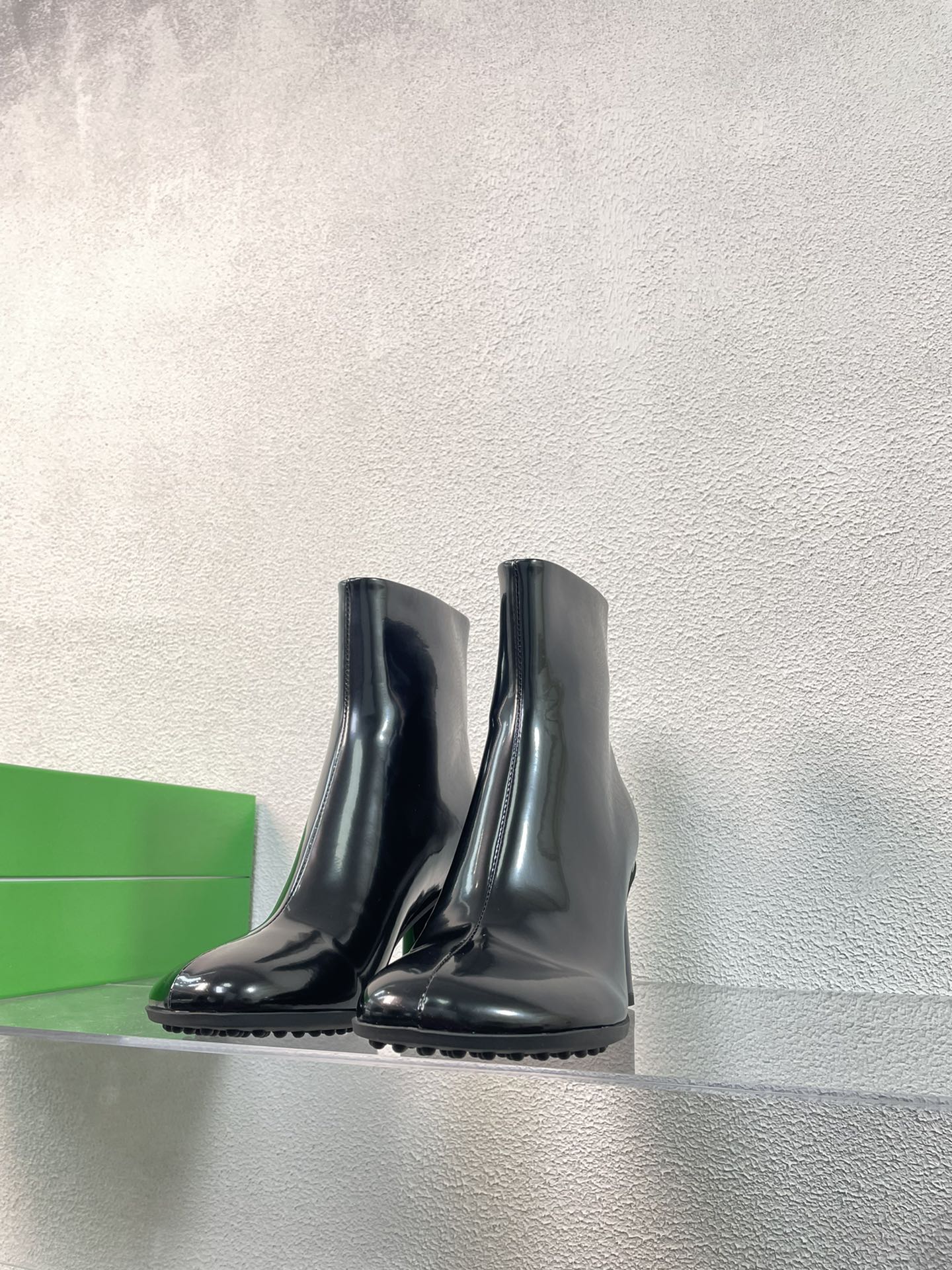 ATOMIC ANKLE BOOT IN BLACK CALFSKIN 75 MM