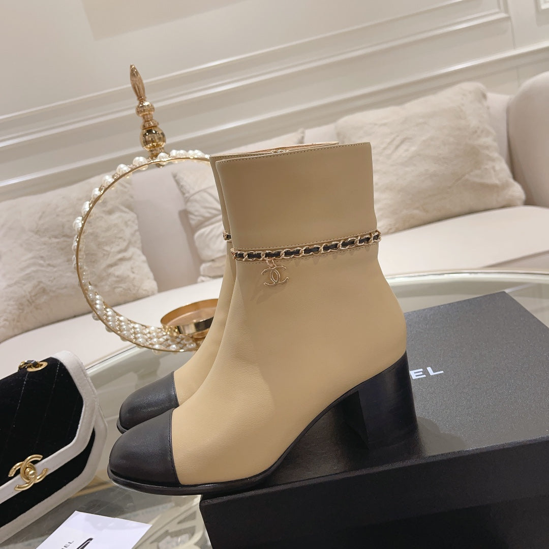 MID-HEEL ANKLE BOOTS IN TORTILLA BROWN SMOOTH CALFSKIN