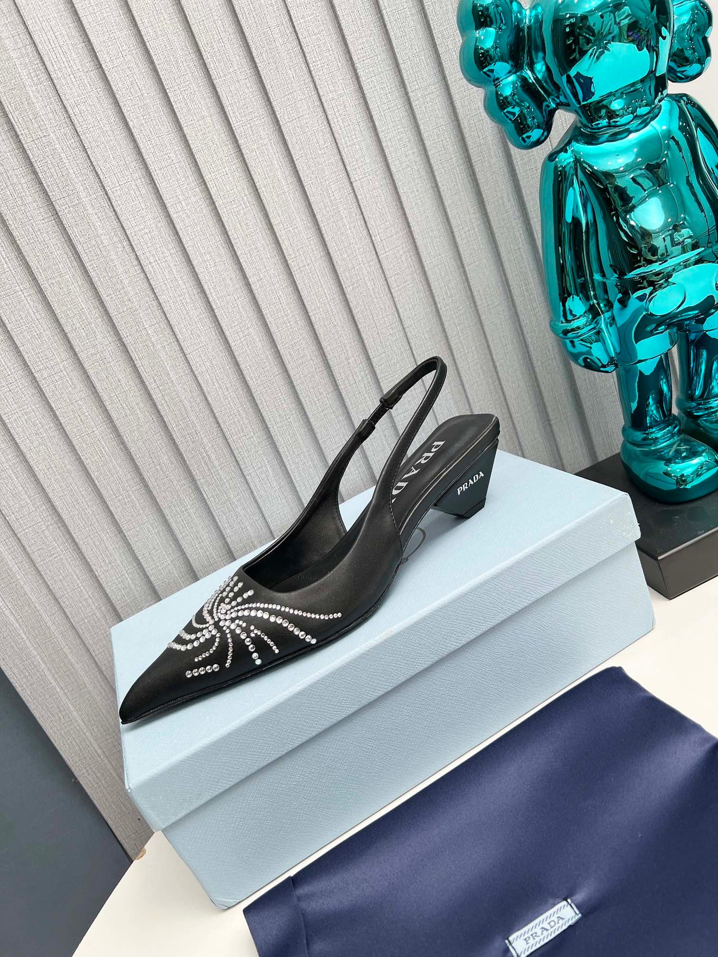 PRADA 26S POINTED TOE SLINGBACK 40MM IN BLACK CALFSKIN CRYSTAL EMBELLISHED