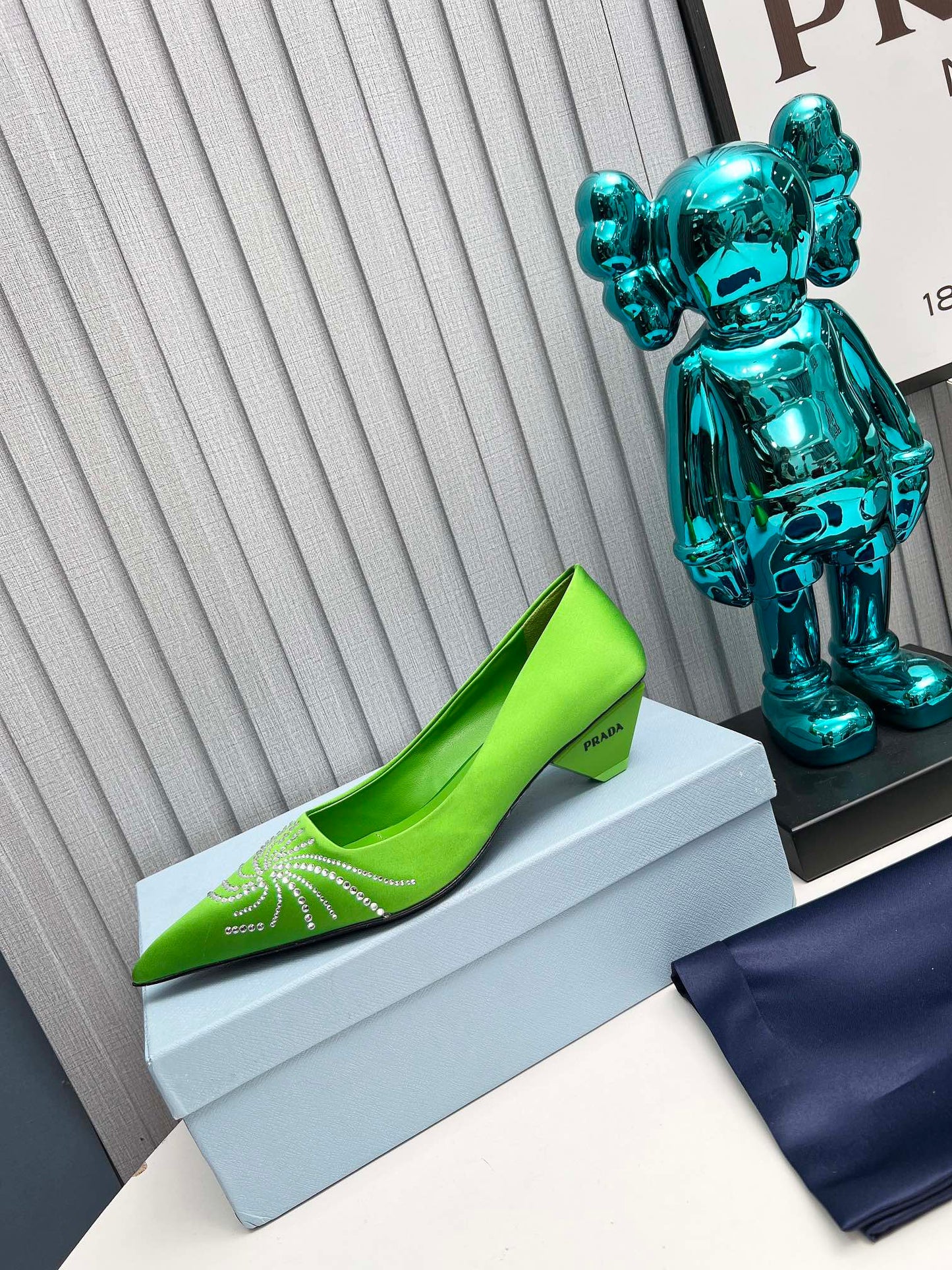 PRADA 26S POINTED TOE PUMPS 40MM IN APPLE GREEN SATIN CRYSTAL EMBELLISHED