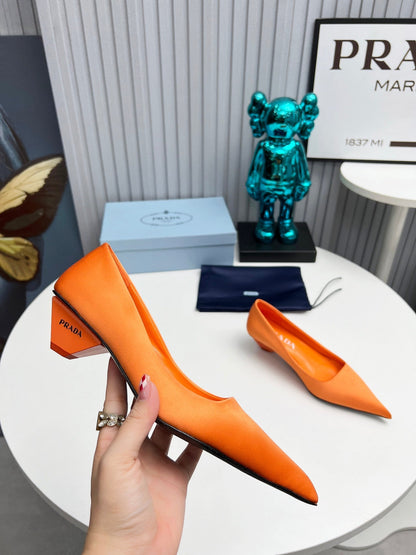 PRADA 26S POINTED TOE PUMPS 40MM IN ORANGE SATIN