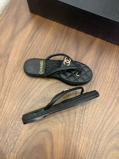 CC Thong Sandal Suede Kidskin Black 288718