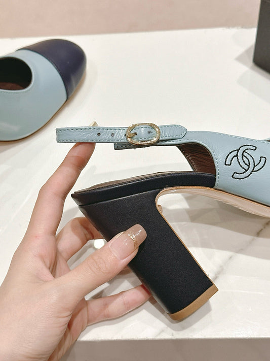 CC SLINGBACK PUMPS IN BLUE AND BLACK CALFSKIN