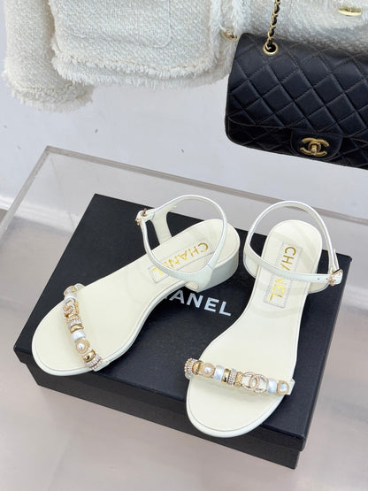 CC 2026 Chunky Heel Sandals 40 Sheepskin Gold Charm