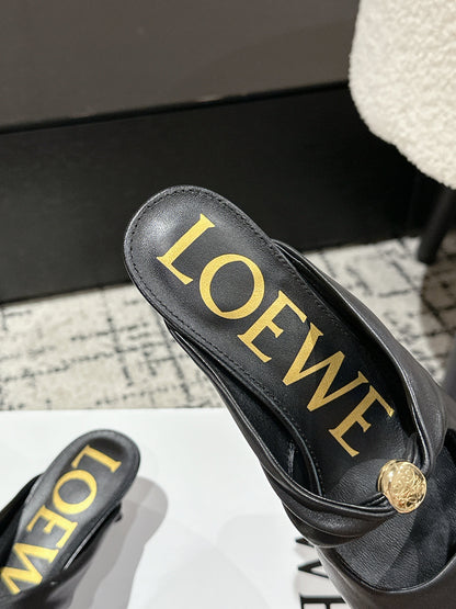 CHLOÉ 26S HIGH-HEELED MULES IN BLACK CALFSKIN