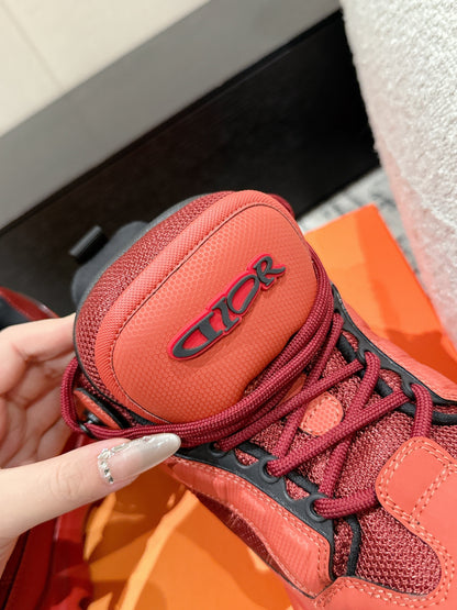 SNEAKER IN RUBY RED CALFSKIN AND BREATHABLE MESH 175307