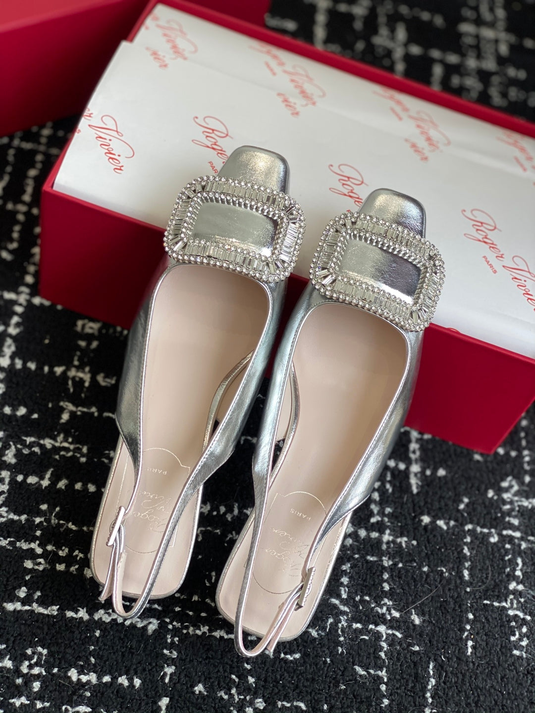 ROGER VIVIER 25S VIVIER SLINGBACK 45MM IN SILVER CALFSKIN EMBELLISHED CRYSTALS