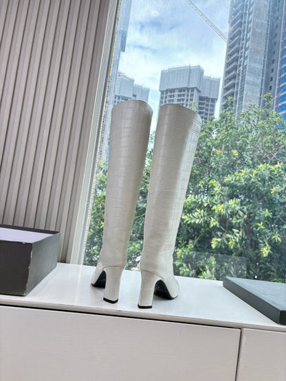 BALENCIAGA 25S HIGH BOOTS IN WHITE EMBOSSED COW LEATHER