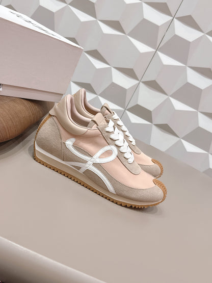 LOEWE 26S FLOW RUNNER SNEAKER IN LIGHT BEIGE SUEDE AND CALFSKIN