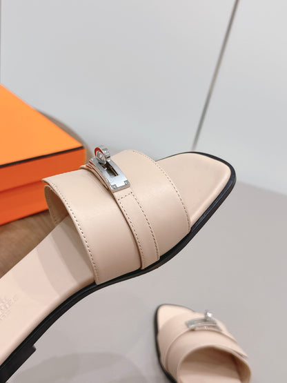 HM 26S GIULIA SANDAL IN NUDE BEIGE CALFSKIN SILVER HARDWARE