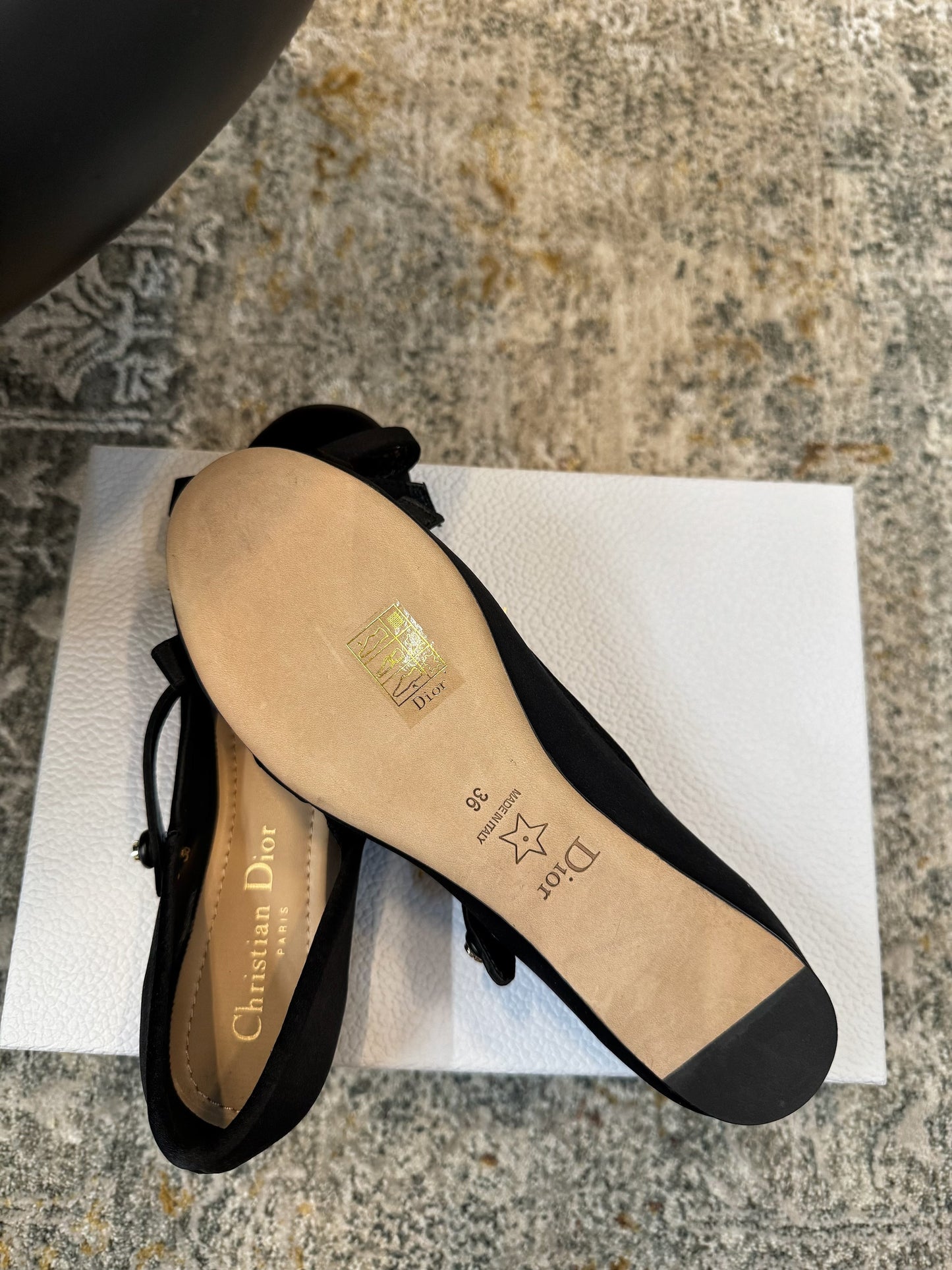 DIOR 25S LOVELY‑D BALLET FLAT 10MM IN BLACK SATIN
