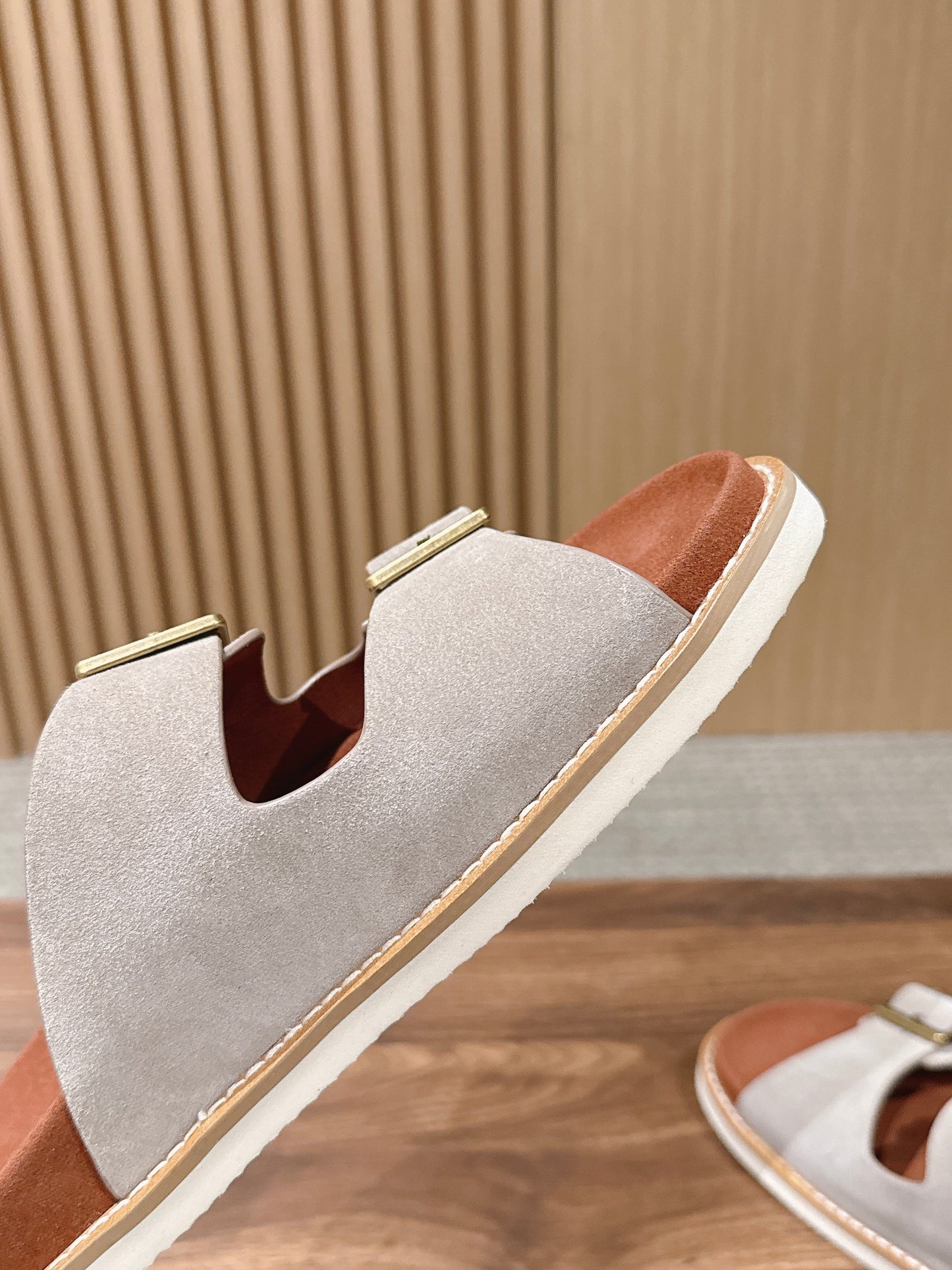 LP 26S DOUBLE BUCKLE SLIDES IN LIGHT GREY SUEDE GOLD HARDWARE