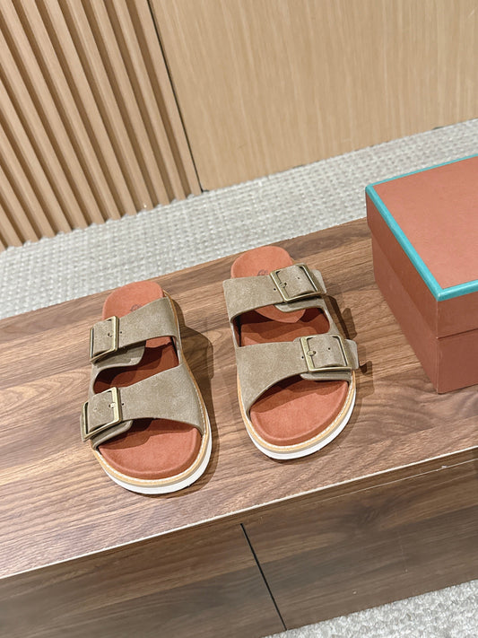 LP 26S DOUBLE BUCKLE SLIDES IN OLIVE BROWN SUEDE GOLD HARDWARE