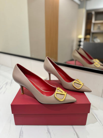 VALENTINO 26S HIGH HEELS 75 MM IN BEIGE SMOOTH CALFSKIN WITH GOLD HARDWARE