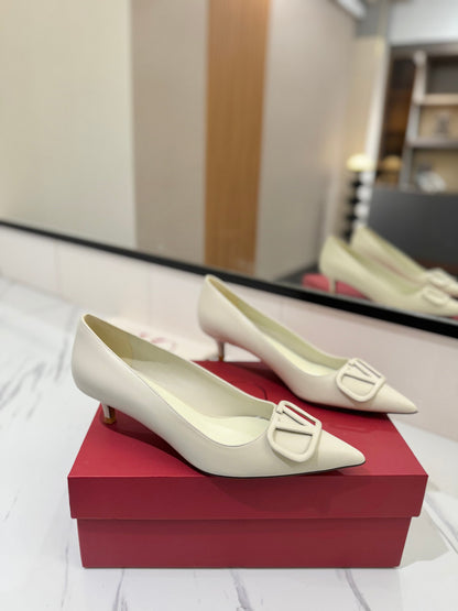 VALENTINO 26S HIGH HEELS 45 MM IN CREAM WHITE SMOOTH CALFSKIN