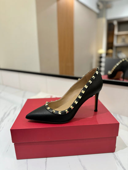 VALENTINO 26S STUDDED HIGH HEELS 90 MM IN BLACK CALFSKIN