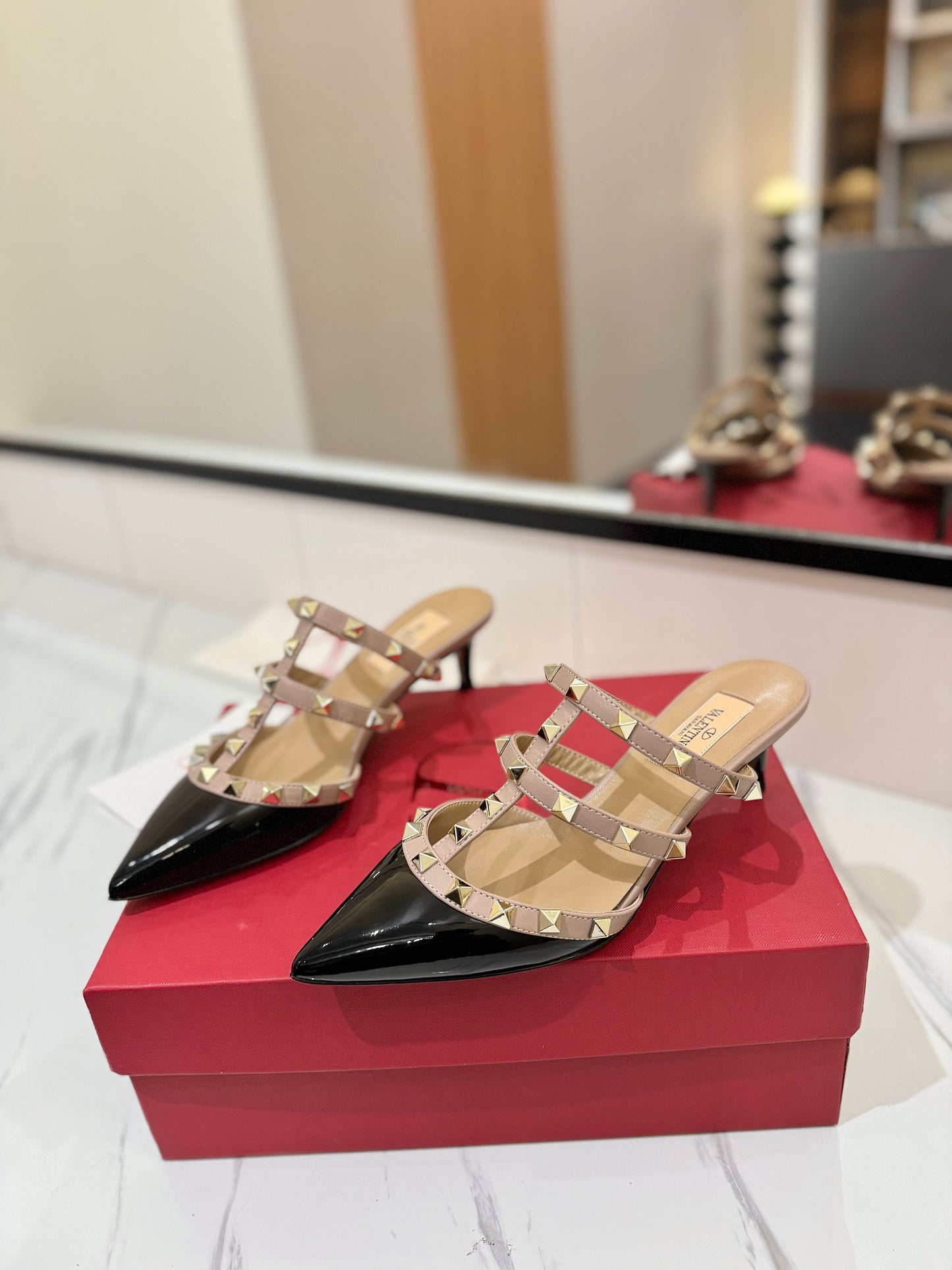 VALENTINO 26S STUDDED HEELED MULES 50 MM IN BLACK PATENT CALFSKIN