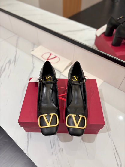 VALENTINO 26S MARY JANE HEELS 60 MM IN BLACK SMOOTH CALFSKIN WITH GOLD HARDWARE