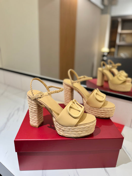 VLTN ESPADRILLE WEDGE SANDALS 25S 115 MM IN GOLDEN BEIGE LAMBSKIN