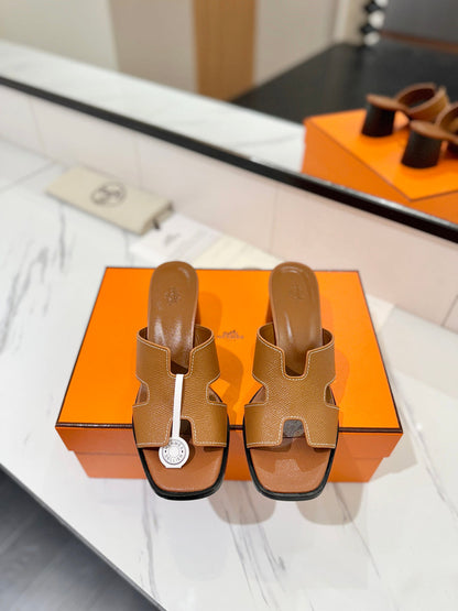 HM 26S HELIA SANDAL 70MM IN CARAMEL BROWN EPSOM CALFSKIN