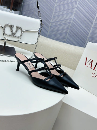 ROCKSTUD WISPY BLACK CALFSKIN MULE 60MM