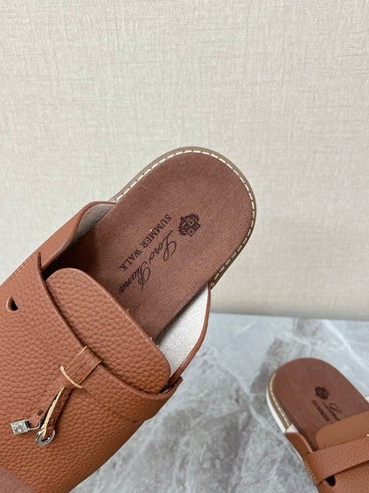 LP 26S LOCK CHARM SLIDES IN CARAMEL BROWN CALFSKIN SILVER HARDWARE