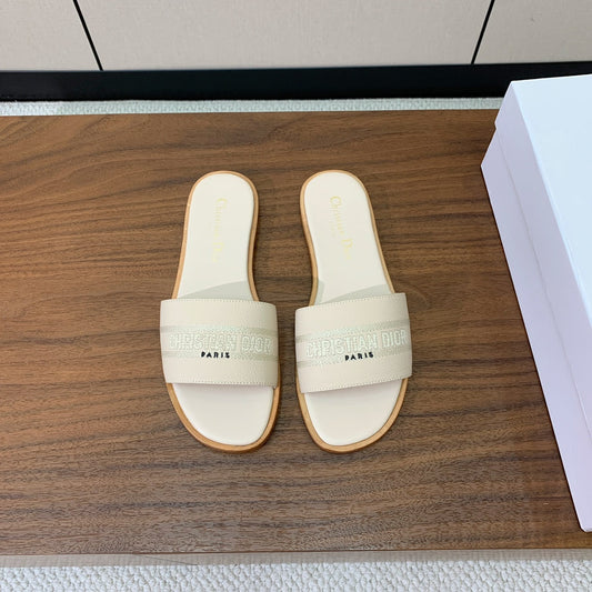 DIOR 25S DWAY SLIDE IN CREAM WHITE CALFSKIN