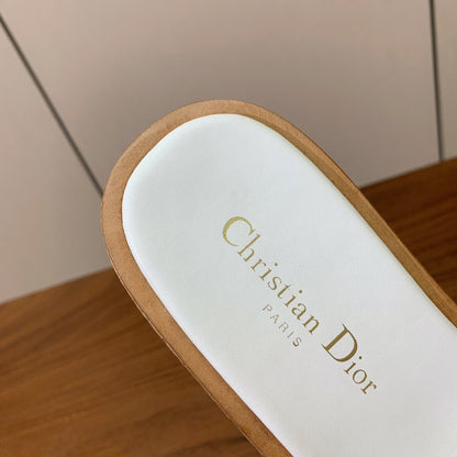 DIOR 25S DWAY WEDGE SLIDE 90 MM IN WHITE CALFSKIN