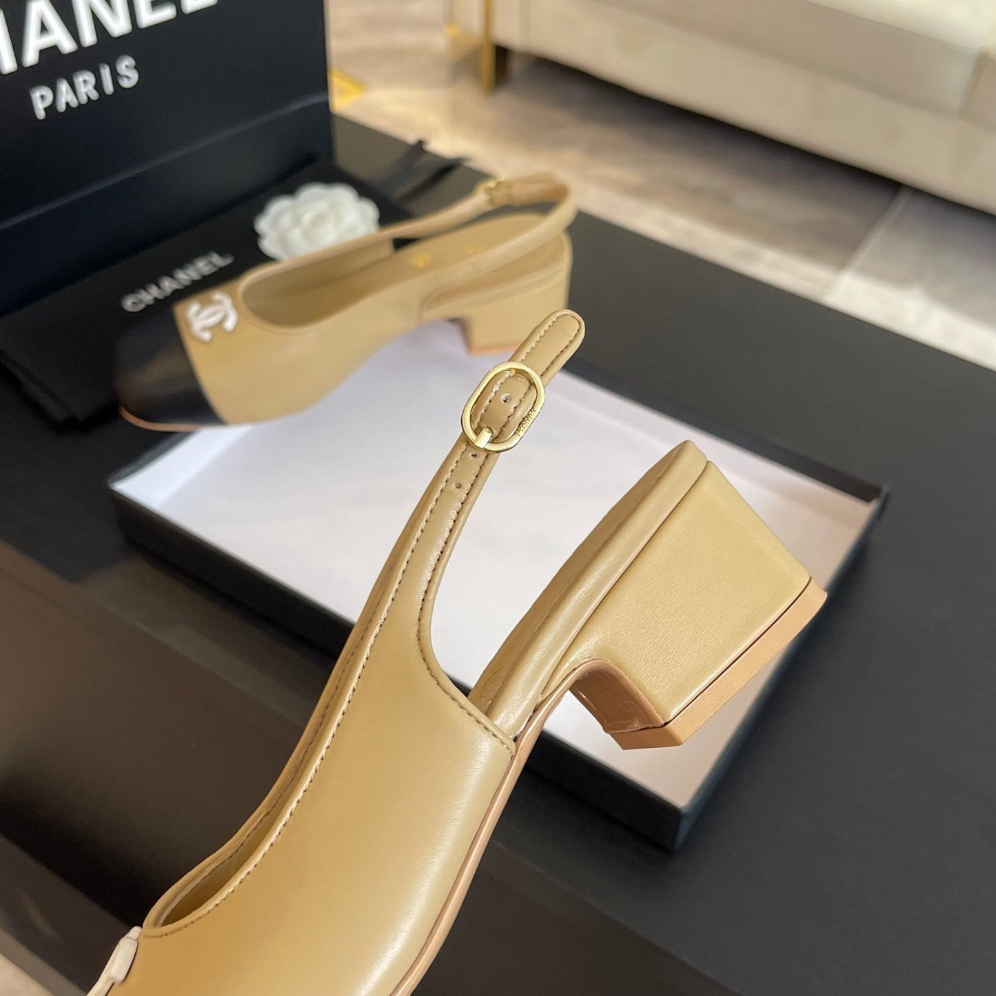 CC SLINGBACKS IN DARK BEIGE MIX BLACK CALFSKIN