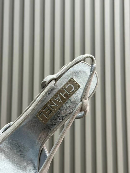 HIGH SLINGBACKS IN GREY SUEDE AND SILVER LAMBSKIN