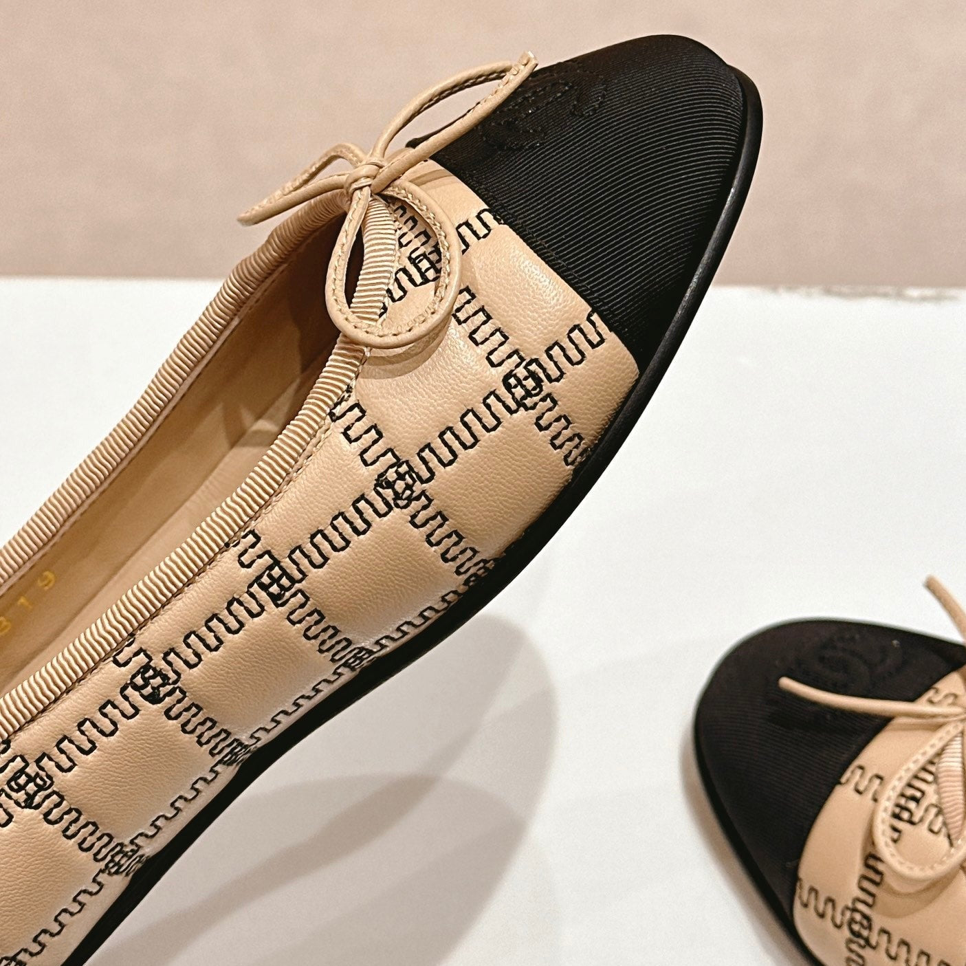 Double C New Ballet Flats Dark Cream Black Lambskin