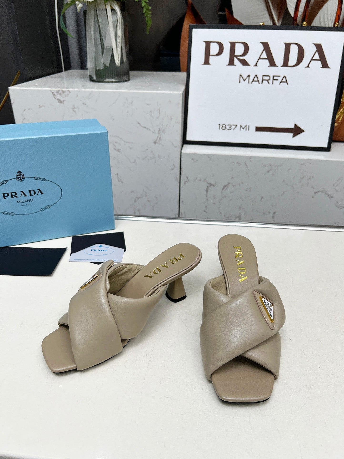 PRA CROSS MULE HEELS IN BEIGE CALFSKIN WITH PADDED STRAPS