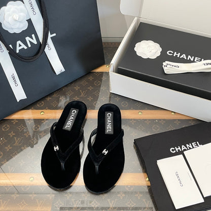 cc thongs velvet