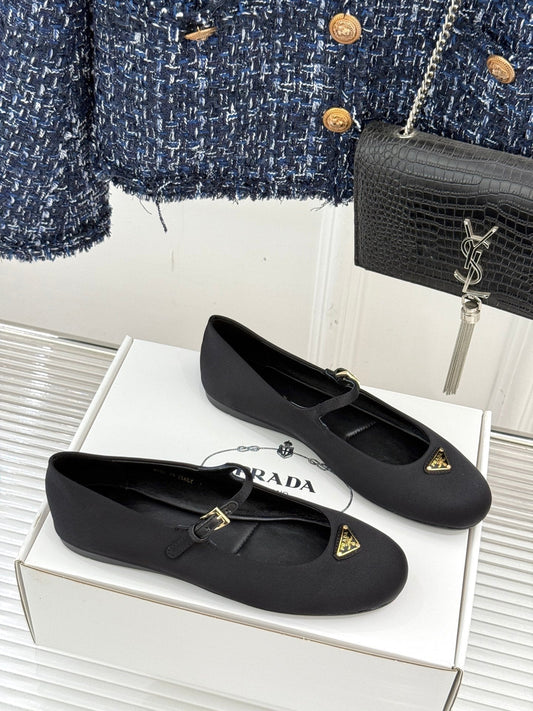 PRADA 25S BALLERINAS IN BLACK SATIN