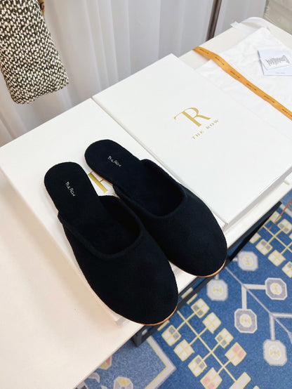 THE ROW 26S ROUND TOE MULES IN NAVY BLUE SUEDE