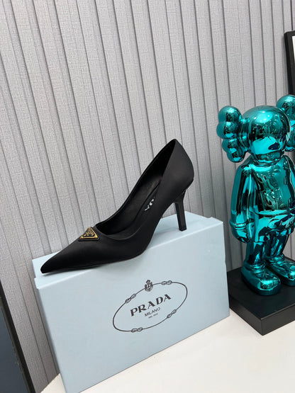 HIGH-HEEL PUMPS IN BLACK SATIN