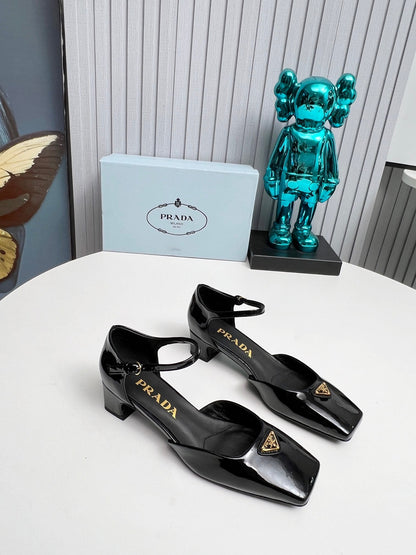 PRADA 26S ANKLE STRAP PUMPS 40MM IN BLACK PATENT CALFSKIN TRIANGLE LOGO