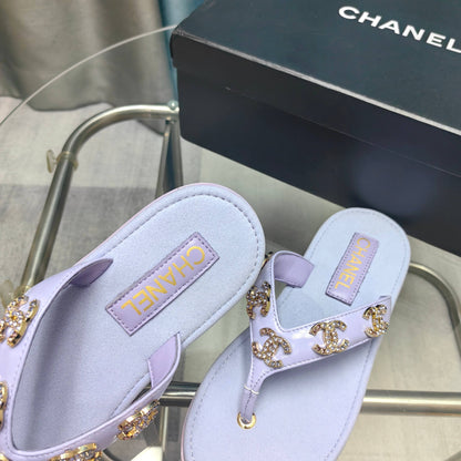 CC 25 Thong Sandal Diamond CC Logo