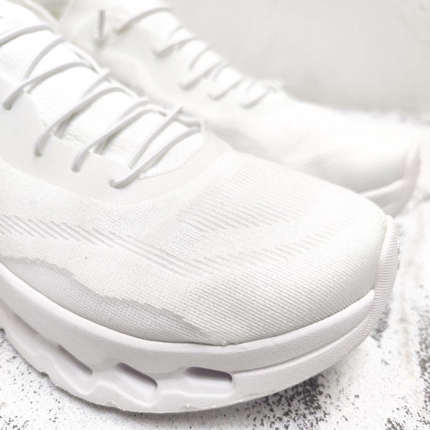 CLOUDTILT SNEAKER IN WHITE RECYCLED POLYESTER