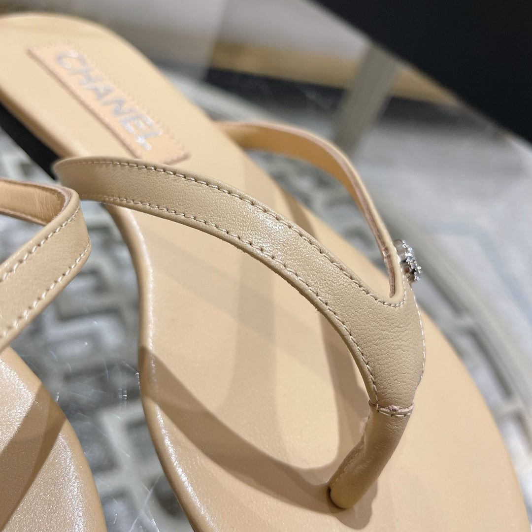 Double CC Flip  Flop Thongs Beige Cream Sheepskin